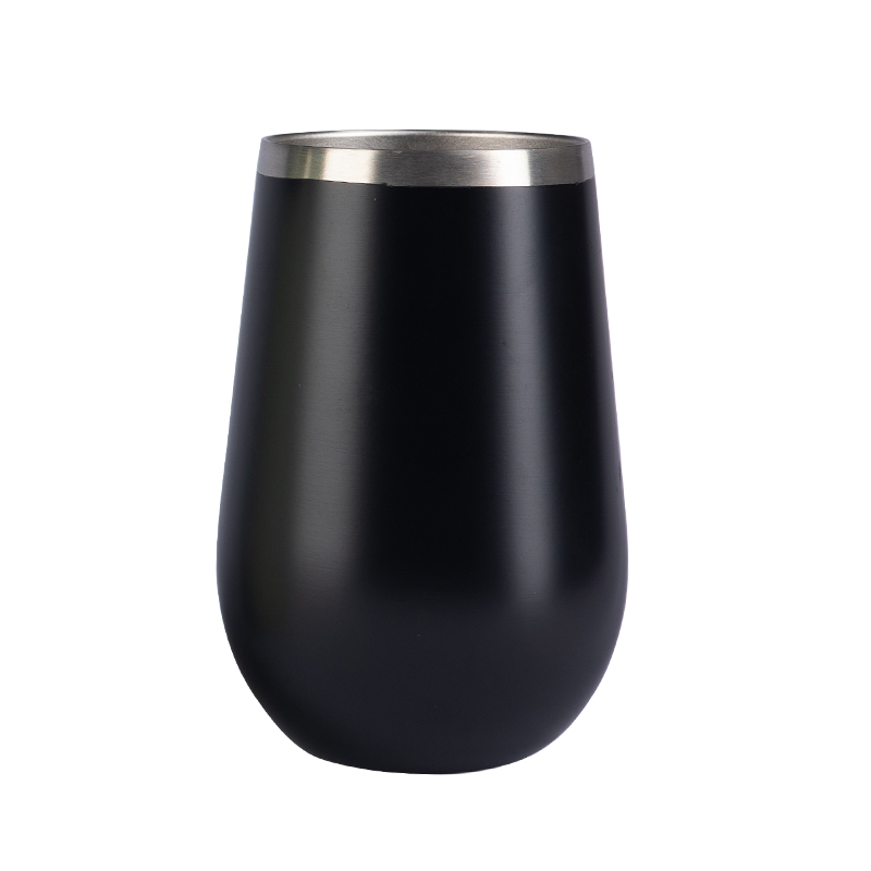 detail of Copa de vino de acero inoxidable con aislamiento al vacío de 12 oz con tapa a presión