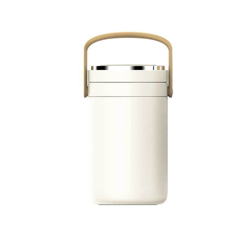 detail of Tarro de comida apilable de 4 niveles todo en uno aislado al vacío de 2,4 l/2,6 l con asa grande para la familia